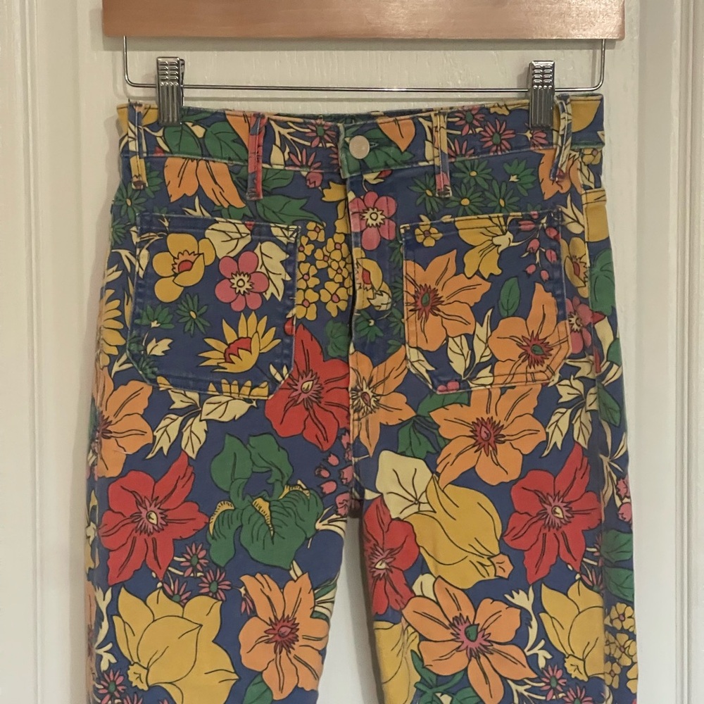 MOTHER The Hustler Printed Patch Pocket Jeans
Floral Print Fresh Blooms Jeans 27 - Picture 7 of 14